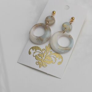 Orecchini rotondi in fimo e foglia d'oro