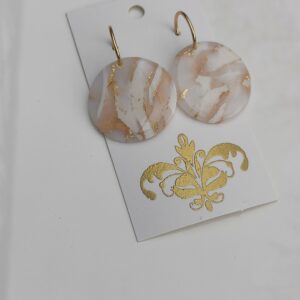 Orecchini rotondi in fimo e foglia d'oro